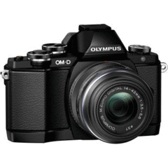 Olympus OM-D E-M10 with 14-42mm Kit (Black)